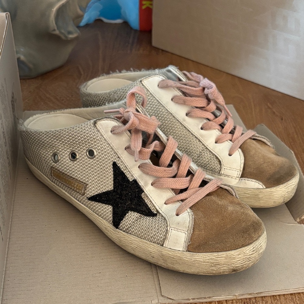 Golden Goose super star sabot Sneakers with Pink Laces and Black Star
